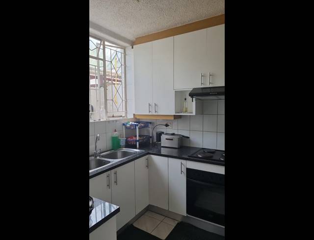 2 BEDROOM APARTMENT FOR SALE IN LINDEN